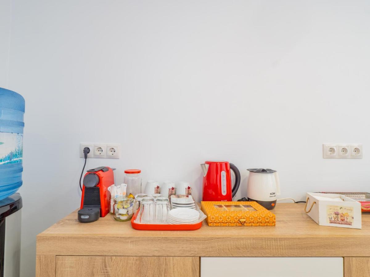 Cubo'S Hostal William'S Sunny 3 With Breakfast トレ・デ・ベナガルボン エクステリア 写真