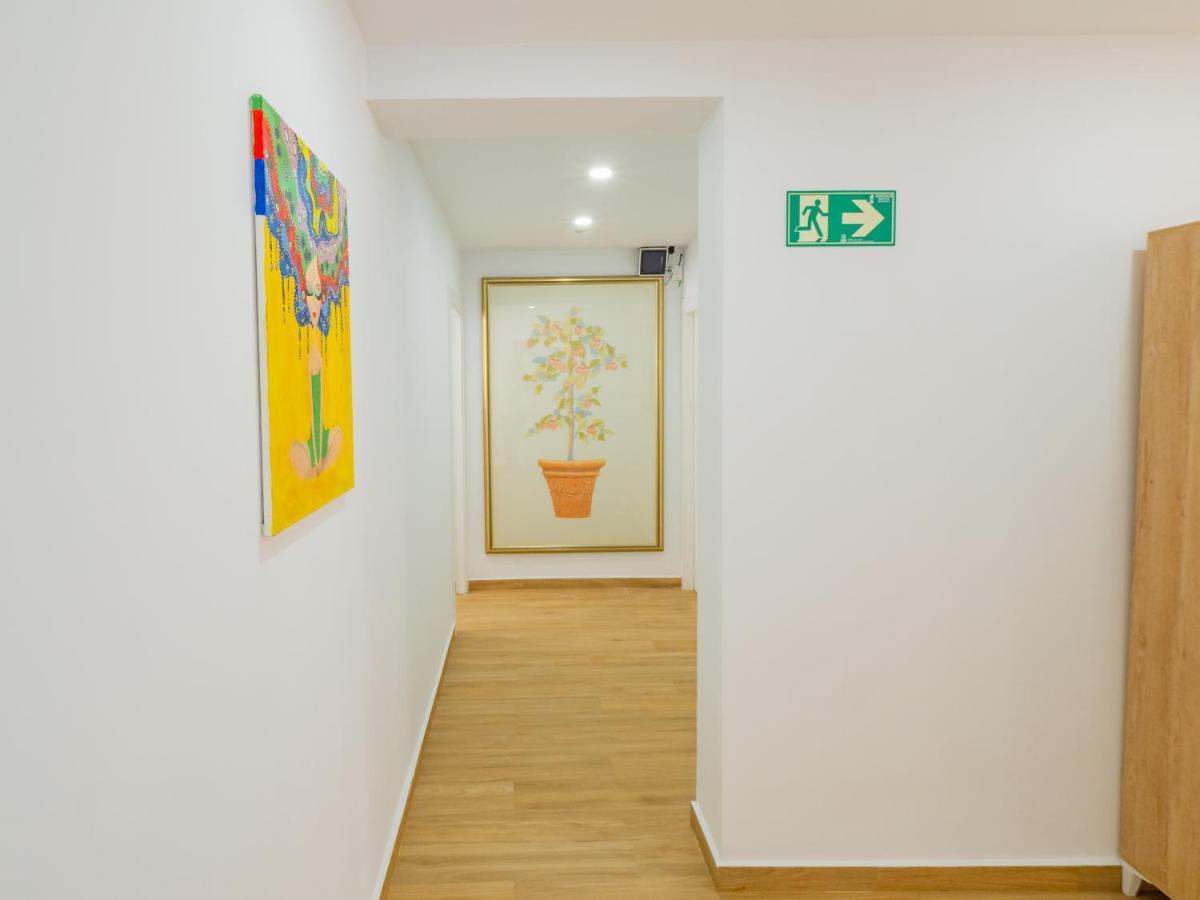 Cubo'S Hostal William'S Sunny 3 With Breakfast トレ・デ・ベナガルボン エクステリア 写真